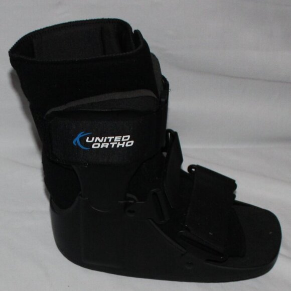 United Ortho Walking Boot Small | Medical Orthopedic Fracture Ankle Foot Brace | - Picture 1 of 9